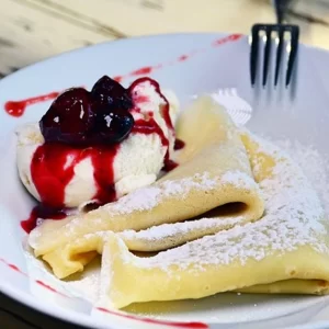 Celestino con Helado y Frutas